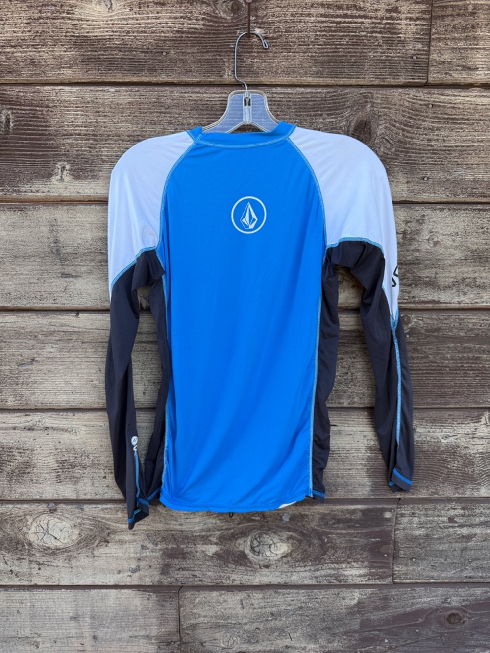 Volcom Rash guard - Picture 3 of 16